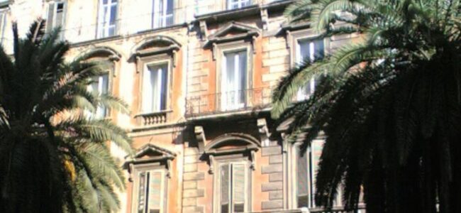 Lo sai perché Palazzo d’Avalos si chiama così?