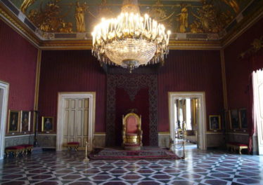 Napoli Palazzo reale torna il trono di Ferdinando II di Borbone