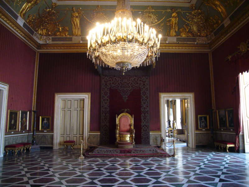 Napoli Palazzo reale torna il trono di Ferdinando II di Borbone