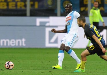 Koulibaly e Mertens figurine per beneficenza