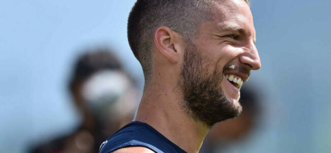 Il Napoli rientra da Dimaro e arriva il messaggio di Mertens