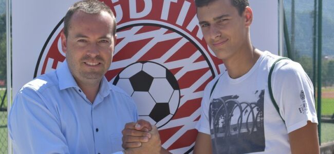 Il Napoli ufficializza Sgarbi dal Sud Tirol. Giuntoli e De Laurentiis chiudono per il 16enne attaccante bolzanino cresciuto nella virtus Don bosco