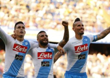Napoli quattro gare in nove giorni. inizia il tour de force per gli azzurri. tra campionato e Champions la squadra di Sarri è chiamata d un grande sforzo.