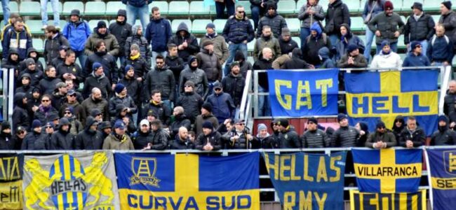 I cori contro i napoletani non vengono puniti quelli contro la juve si: Chiusa la curva del verona!