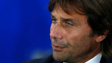 Su Facebook frecciate velenose tra Conte e Agnelli. L'allenatore del Chelsea chiamato in causa dal presidente bianconero. 