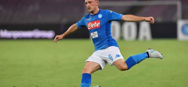 Mario Rui distorsione in allenamento. Per il portoghese una leggera distorsione alla caviglia sinistra: Oggi il test decisivo.