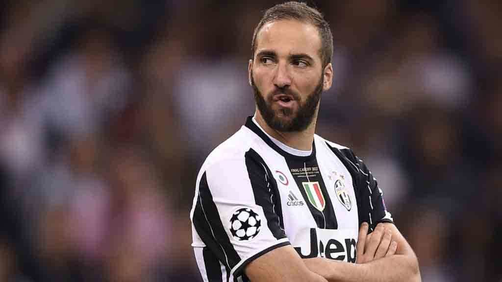 ASSURDO attacco di Tuttosport: “il messaggio di Higuain era per i napoletani”