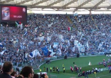 La serie A è il campionato più pericoloso. lo conferma il rapporto dell’Associazione Italiana Calciatori che ha messo in evidenzia i principali casi di intimidazione e violenza ai calciatori nel corso della stagione sportiva 2016/17. Il Lazio è la regione più pericolosa dove giocare al calcio.