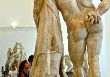 Artribune premia il MANN di Napoli è il miglior museo Italiano del 2017. Il Museo Archeologico di Napoli è stato premiato per 'attuale managerialità e per la più importante esposizione di arte classica d'Occidente dalla fine del Settecento come il famoso Ercole Farmnese.