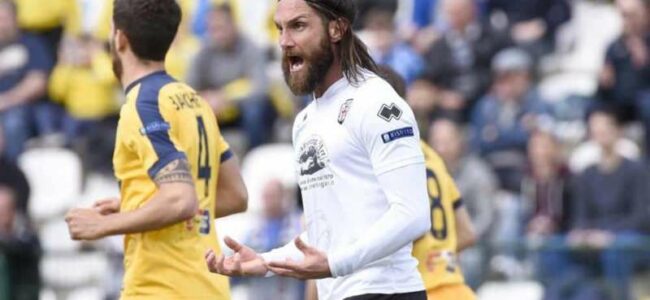 Rolando Bianchi su Verdi e il rifiuto al Napoli. L'ex pupillo di Mazzarri ha parlato del mancato trasferimento di Simone Verdi al Napoli e spiega le motivazioni per le quali scelse di non vestire la maglia azzurra.