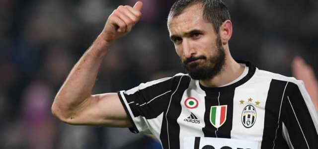 Chiellini: "pensiamo solo a sorpassare il Napoli, abbiamo fatto un patto"