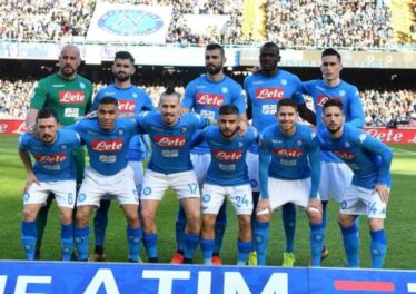 Il Napoli e i napoletani ci credono. Contro il Chievo San Paolo pieno