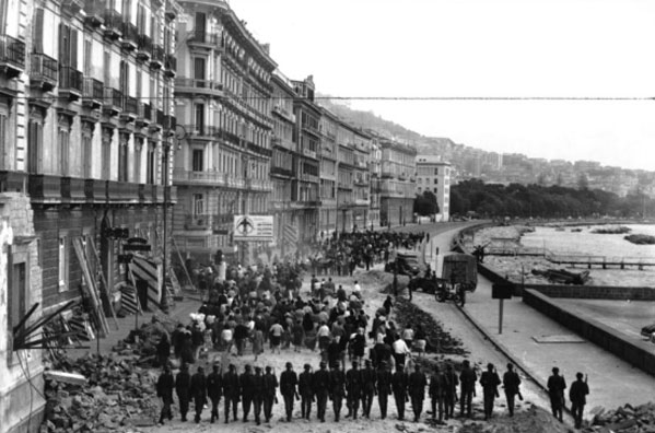Il 25 aprile Liberazione, Napoli fu abbandonata al proprio destino