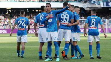 Tutta l'Italia applaude il Napoli. Lezione di sport e cività dal San Paolo. Sui social tifosi scatenati, valanghe di complimenti per gli azzurri.