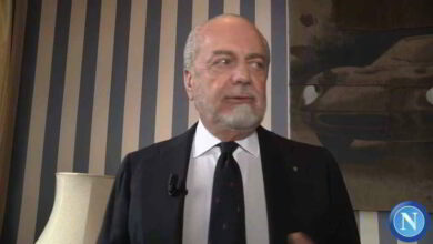 Aurelio De Laurentiis tuona contro gli arbitri e l'uso del Var. Il presidente del Napoli ha parlato anche del futuro di Sarri e degli allenatori da Napoli che sta seguendo.