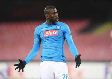 In casa Napoli non si ripeterà un nuovo caso Higuain. Koulibaly via solo per una cifra pazzesca e De laurentiis fissa la valutazione anti Juve. Marotta lo tenterà con uno stipendio superiore? Probabile ma sarà inutile.