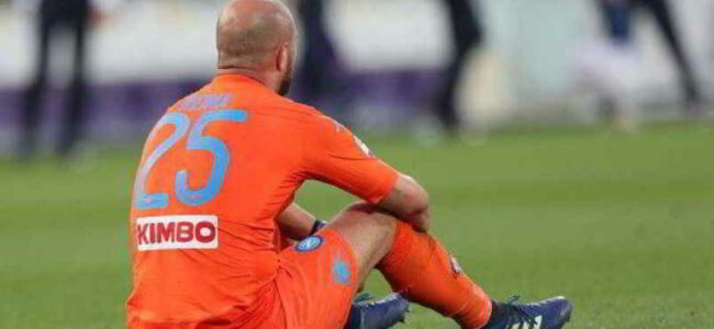 La festa dLa festa di Reina divide i tifosi del Napoli. La tempistica della serata d’addio del portiere a molti non è piaciuta. Commenti amari sui social. Reina saluterà il San Paolo proprio il 20 di maggio, e probabilmente inizierà a farlo già domenica dopo la gara con la Sampdoria.