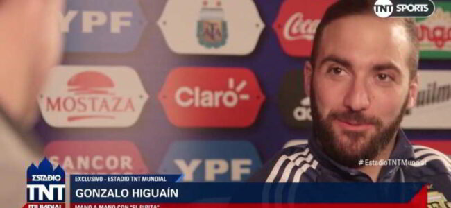 Higuain parla del suo passato e del suo presente sportivo, dall'arrivo a Napoli alla Juventus, ma anche della malattia della madre