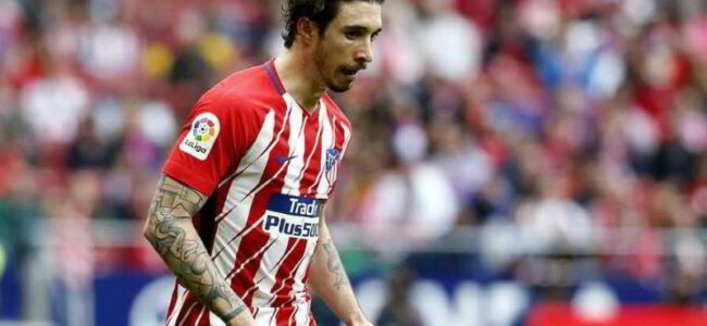 Si muove il Calciomercato. Secondo Alfredo Pedullà, il Napoli ha preso Vrsaljko. Determinate l'intervento di Ancelotti. All'Atletico andranno 25 milioni più bonus.