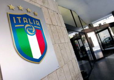 Il diritto di riacquisto anche in Italia. Svolta nel calciomercatoIl diritto di riacquisto anche in Italia. Svolta nel calciomercato