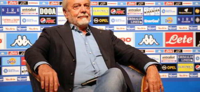 Dimaro, Aurelio De Laurentiis ha risposto alle domande dei tifosi. " Cavani ha il mio numero. Se vuole mi chiama...Ci hanno scippato lo scudetto...".