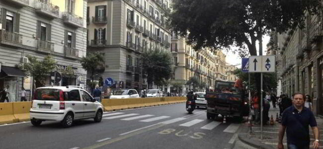 Napoli, turista picchiato perchè aveva la maglietta della Roma