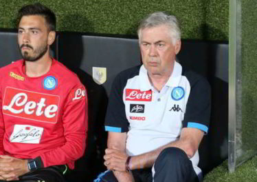 I 26 convocati del calcio Napoli per la tournée europea. Problemi per Ancelotti