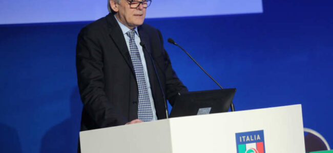 Nicchi contento del Var: "Sbaglia di meno, serve gente allegra allo stadio..."