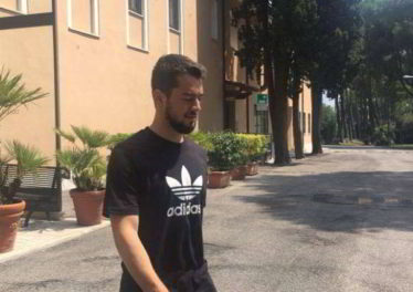 Amin Younes ha svolto le visite mediche dal professor Mariani a Villa Stuart. Il nazionale tedesco aveva rimediato la rottura del tendine d'Achille.