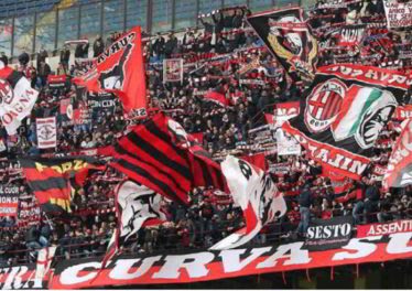 Il tifosi del Milan attaccano Bonucci e difendono i Napoletani: "vergognoso allo stadium"