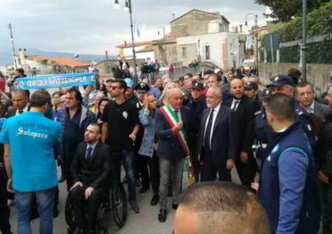 Video: De Laurentiis a Solopaca. Che accoglienza per il presidente del Napoli