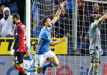 Genoa Napoli 1-2. Gli azzurri di Ancelotti vincono la gara più difficile della stagione