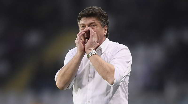 Malore per Mazzarri. L'allenatore del Torino è stato colto da un malore. Da Napoli arrivano messaggi di solidarietà per Mazzarri.