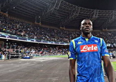 Super offerta per Koulibaly dal Manchester United di Mourino. Spunta un retroscena su Sarri e Koulibaly sulla cessione al Norwich.