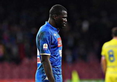 Il Manchester United vuole Koulibaly. Secondo il The Times i Red Devils hanno una proposta monstre per Aurelio De Laurentiis.