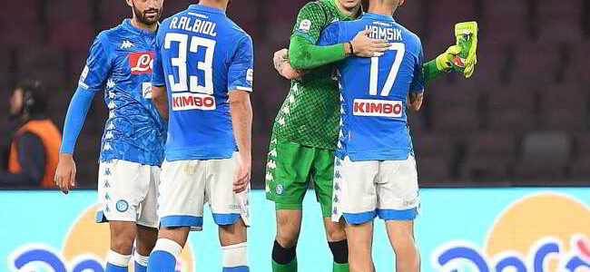 Il Napoli reclama un rigore per mano di Cionek ma deve capire che non è la Juve. Che ha tutto e anche di più.