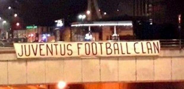 STRISCIONE JUVE