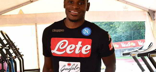 Duvan Zapata affronta il Napoli da ex. Il colombiano voluto da Benitez vuole portare l'Atalanta alla vittoria.