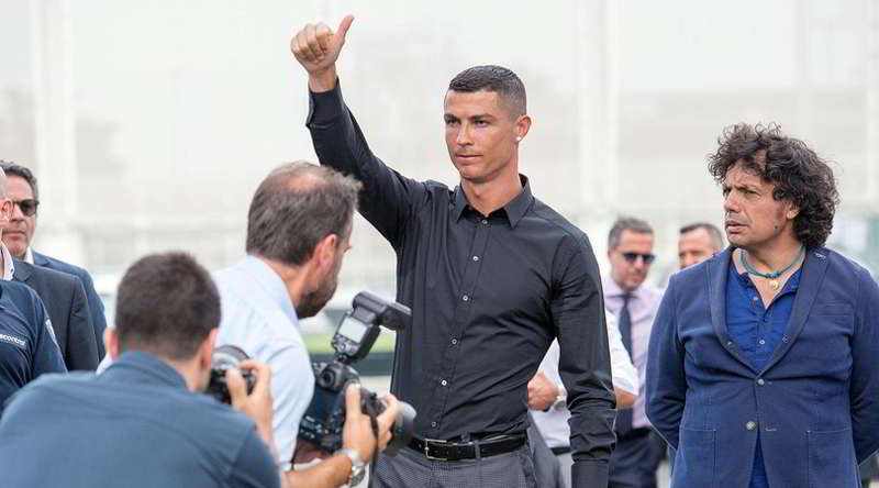Sequestrata Erba con la foto di Cristiano Ronaldo, intanto in Spagna CR7 patteggia due anni di carcere con il fisco spagnolo.