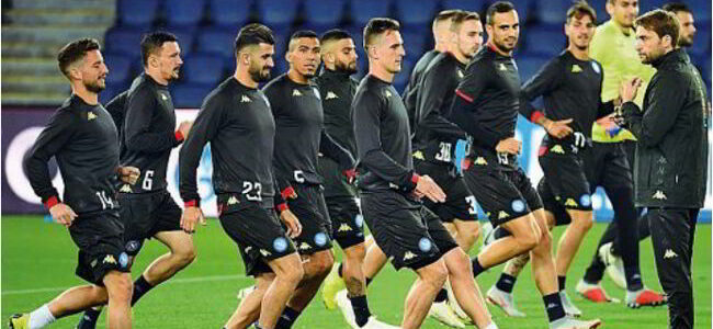 I segreti del Napoli: Staff, consulenze Usa, studio del Dna e persino i robot. La squadra di Ancelotti stupisce tutti.