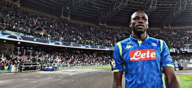 Manchester United offerta per Koulibaly. Nessuno aveva mai offerto tanto per un difensore. De Laurentiis rifiuta 103 milioni da Mourinho.