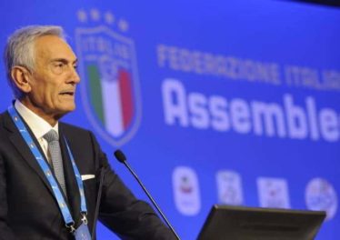 Gravina :"Il Var a chiamata per la squadre. Razzismo si cambia da Milan-Napoli"