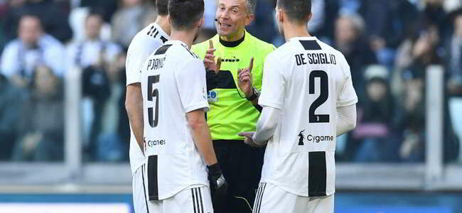 Esposito: "fate giocare solo la Juve. Basta con questa farsa, ritirate le squadre..."