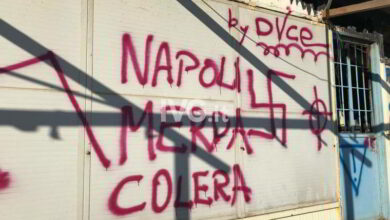 Albenga scritte razziste contro Napoli. Si inneggia Hitler e il Duce.