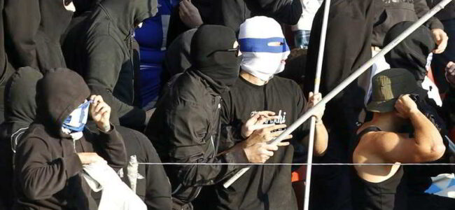 Napoli, gli ultras dello Zurigo con quelli dell'Herta Berlino. Allarme scontri