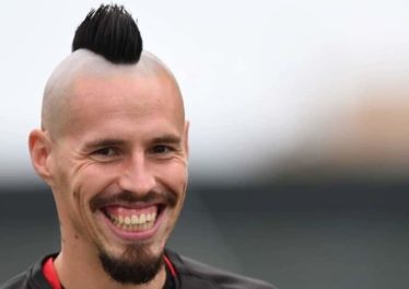 Hamsik e De Laurentiis. Contano solo i soldi. Ammainata l'ultima bandiera