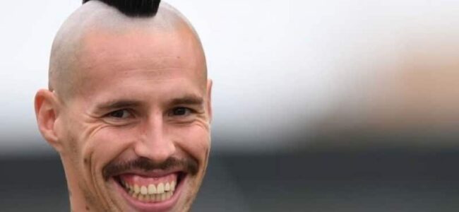 Hamsik e De Laurentiis. Contano solo i soldi. Ammainata l'ultima bandiera