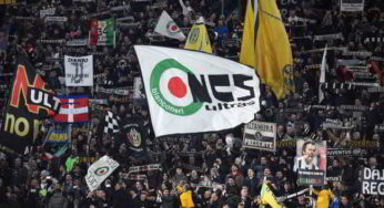TuttoJuve polemizza sui “cessi”rotti dai napoletani, ma dimentica i cori