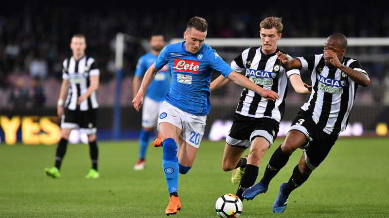 Napoli-Udinese, prevendita a rilento. Ancelotti con 4 infortunati....