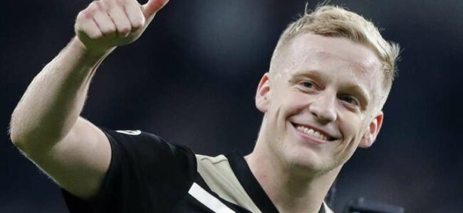 Il Napoli su Van de Beek. L'agente: "non smentisco."